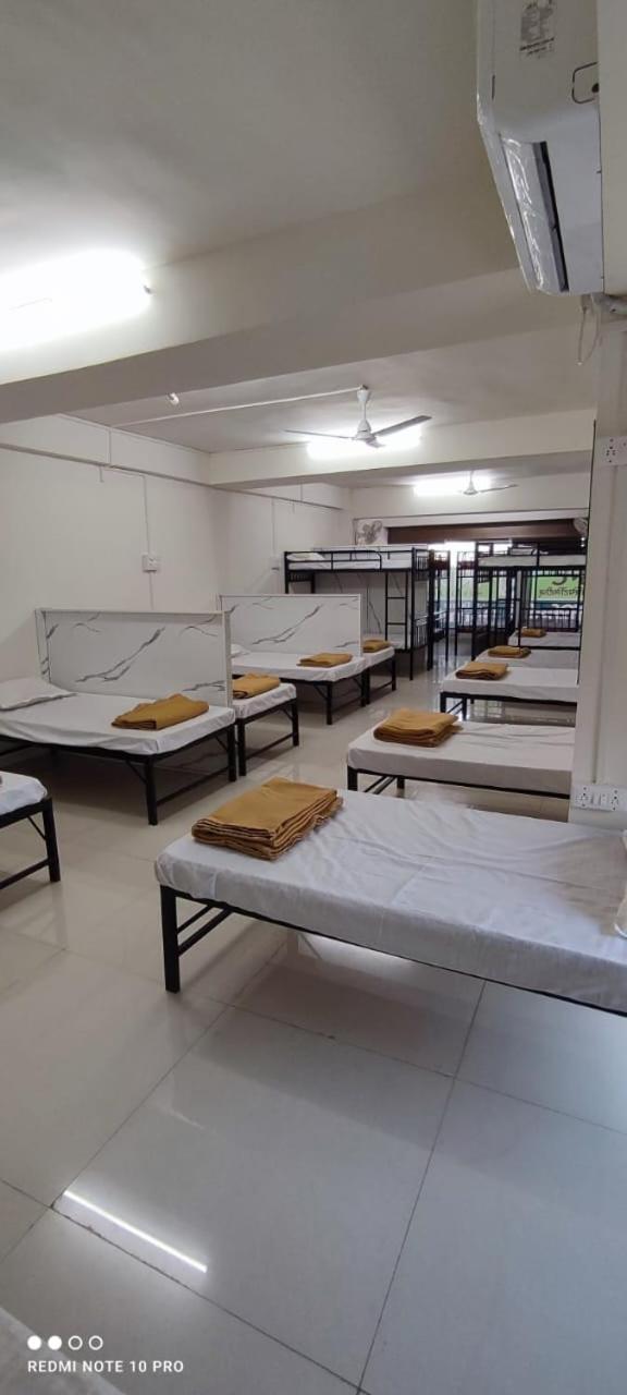 Hostel Trident Hospitalities Nashik Exterior foto